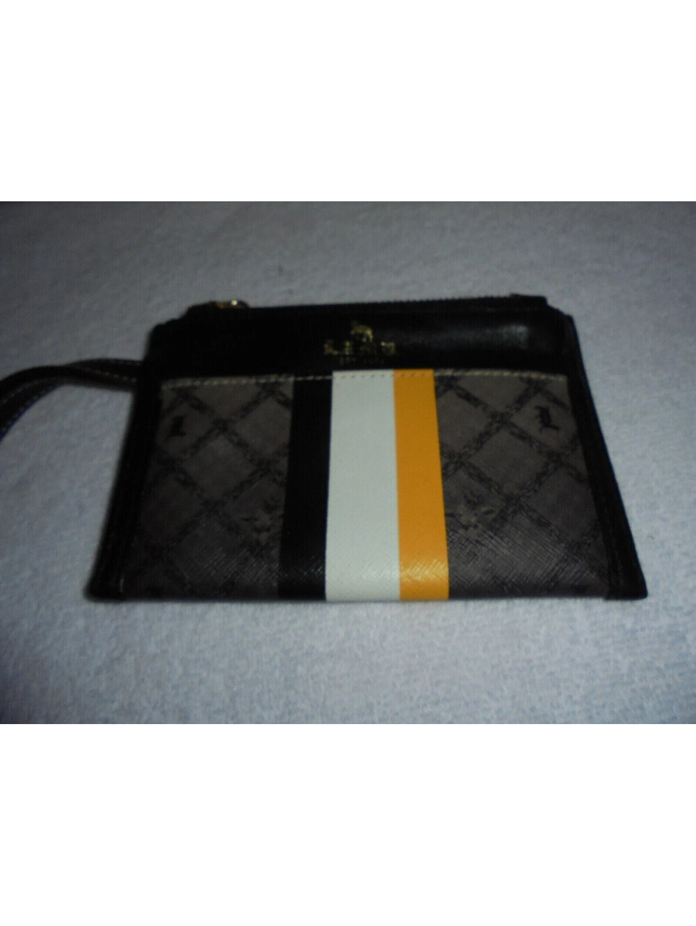 L.A.M.B. Gwen Stephani wristlet - Picture 2 of 6